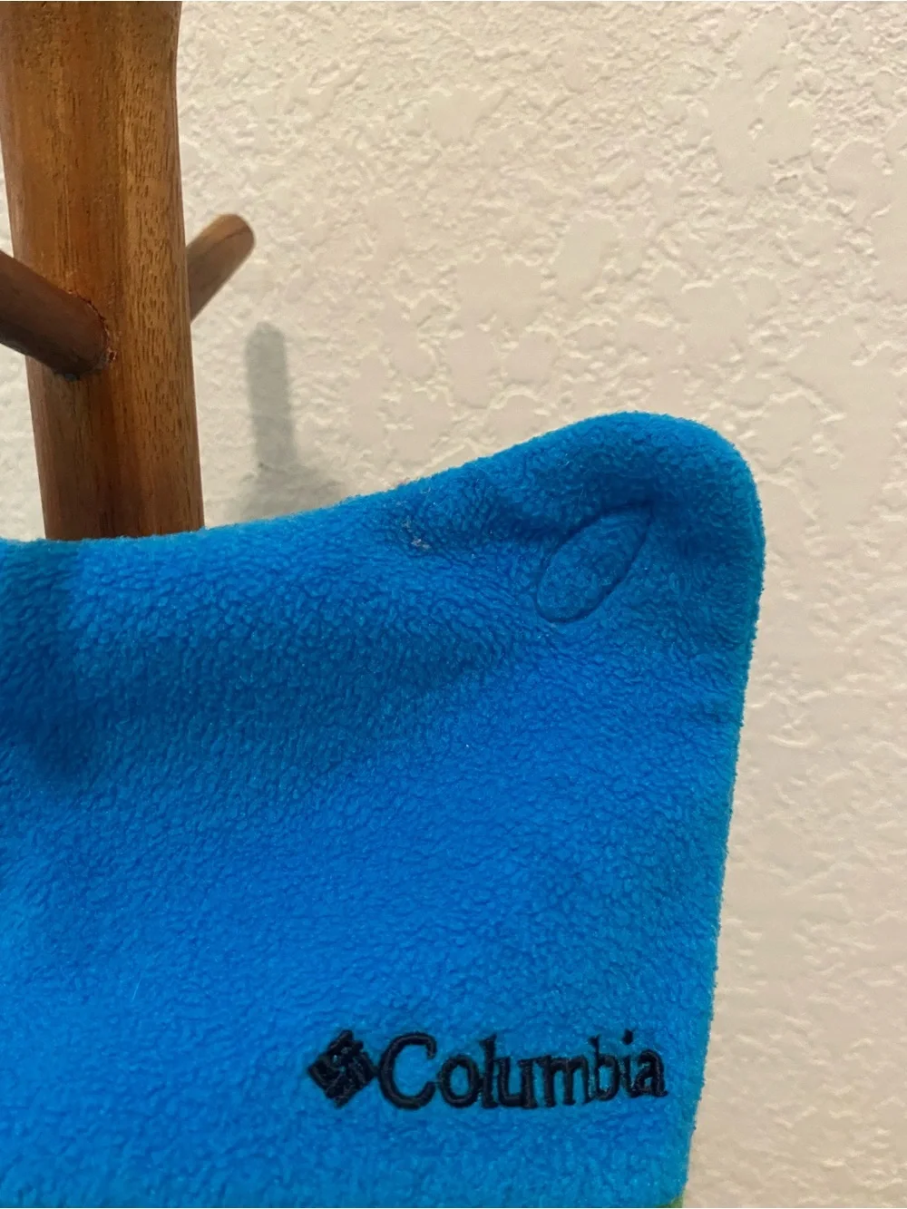 COLUMBIA Toddler “Fleece Paw Print EarFlap Cap” Size 0-5 Green/Blue EUC